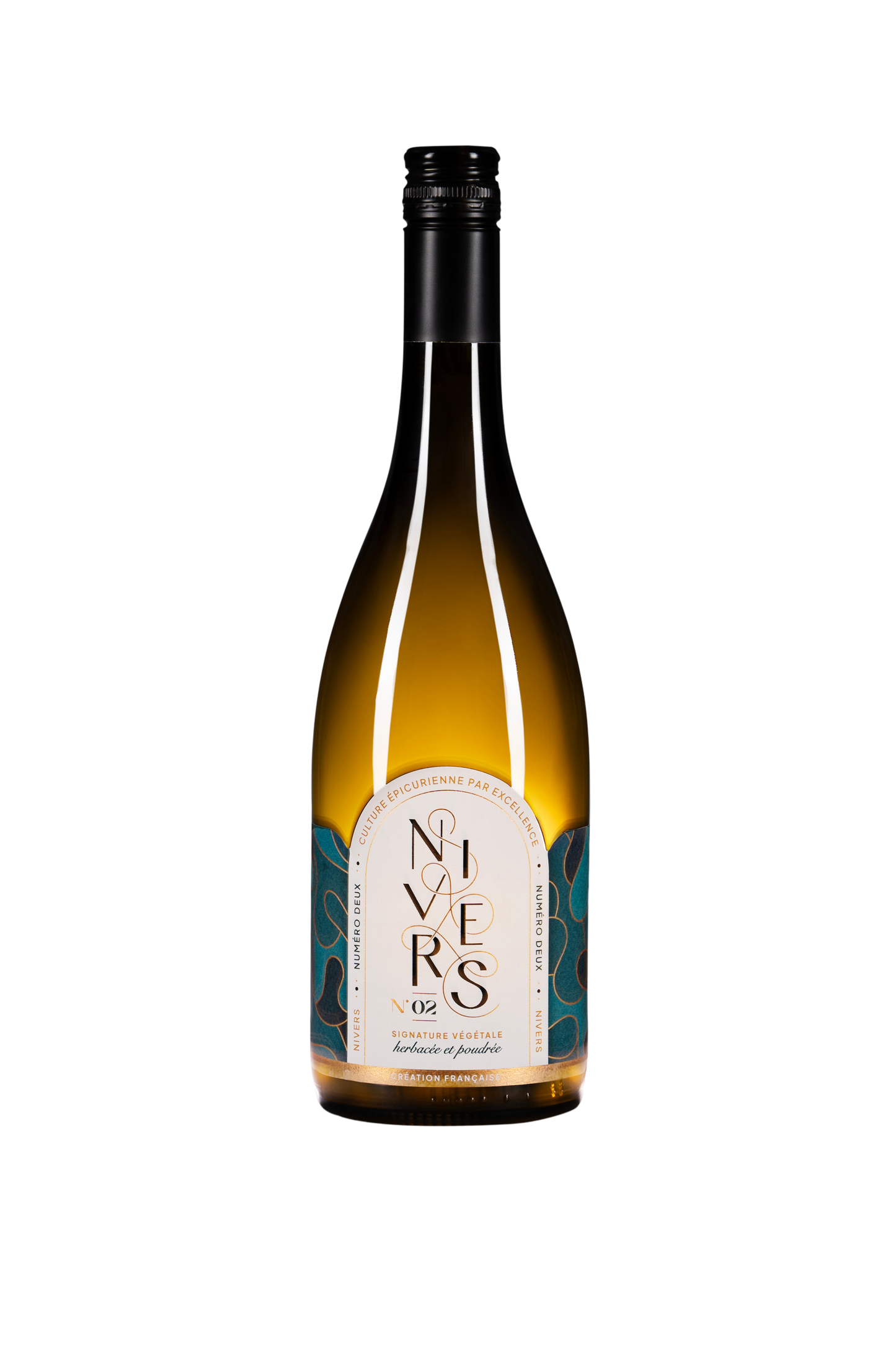 A bottle of Nivers 02 non -alcoholic cuvée of Grand cru Green Tea from Oita Japan, French Verjus, Kombucha culture with a black screw cap and a cream-colored label featuring teal and gold botanical patterns.