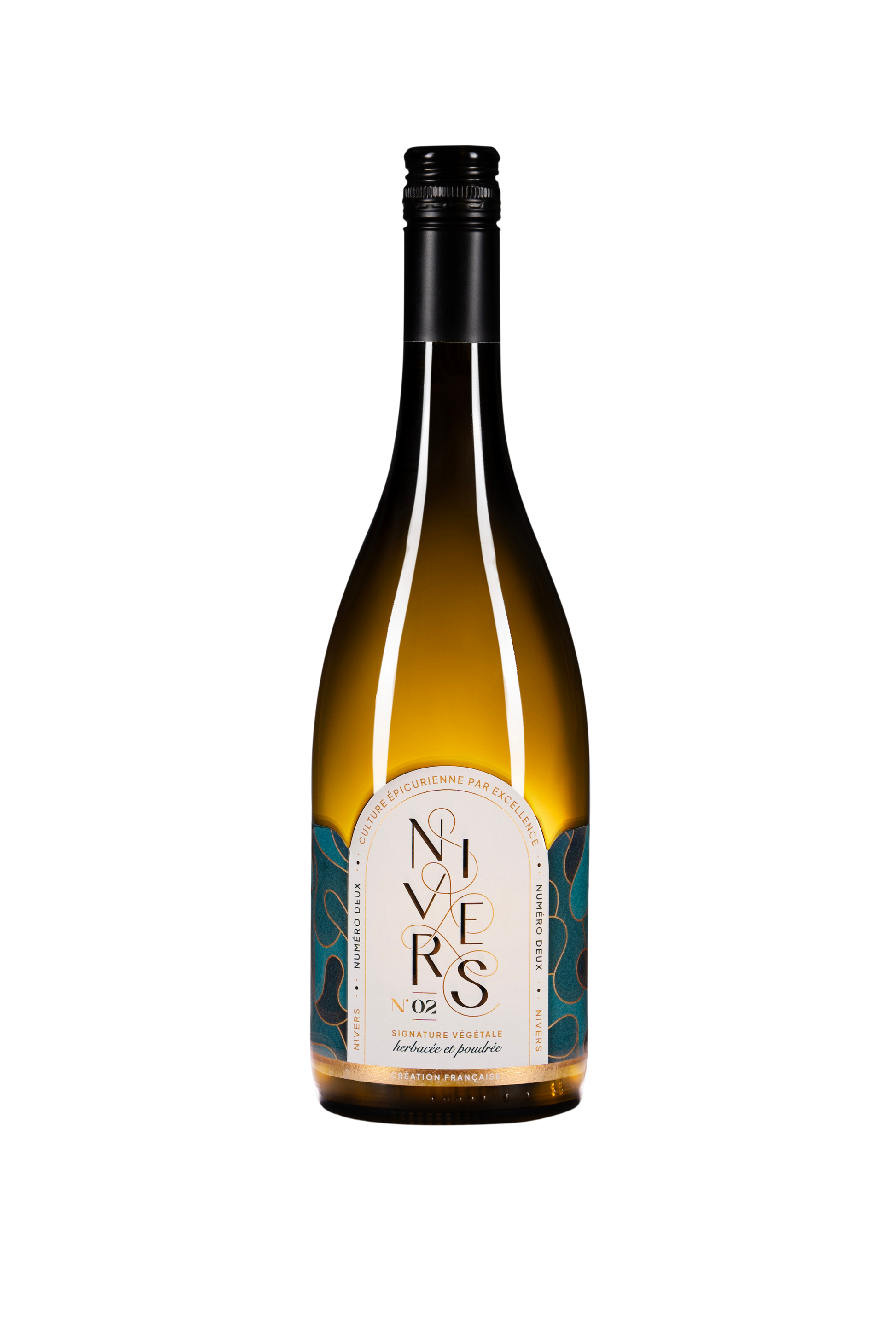 A bottle of Nivers 02 non -alcoholic cuvée of Grand cru Green Tea from Oita Japan, French Verjus, Kombucha culture with a black screw cap and a cream-colored label featuring teal and gold botanical patterns.