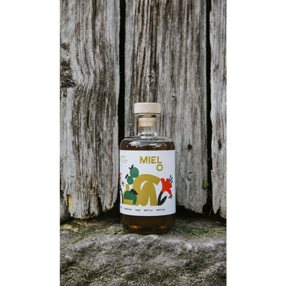 Mielo bottle photo with transparent side padding